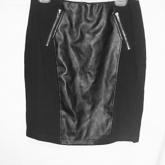 Chelsea & Theodore • Black Pencil Skirt - Picture 1 of 4